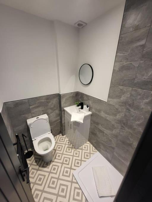Beautiful Flat On Breck Road Appartement Liverpool Buitenkant foto