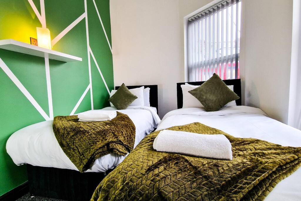 Beautiful Flat On Breck Road Appartement Liverpool Buitenkant foto